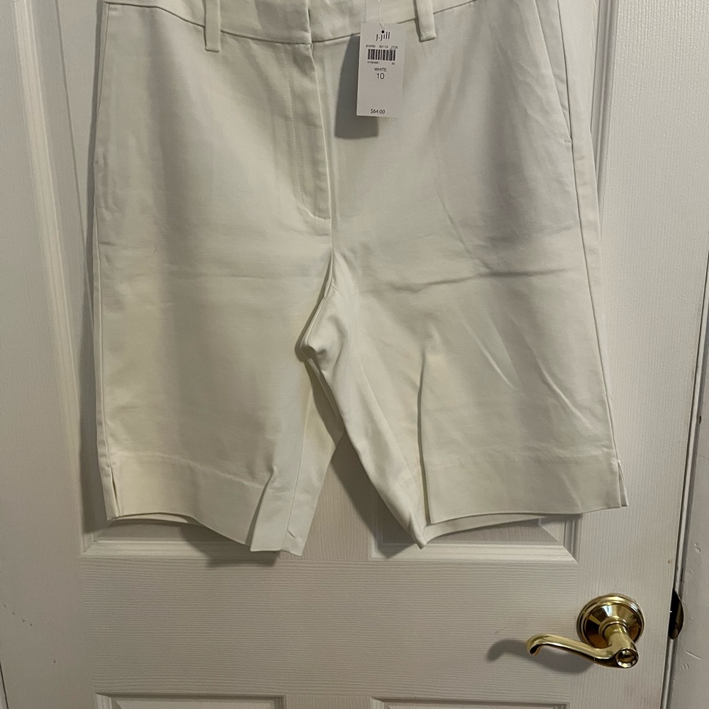 J. Jill white  Women's Bermudas